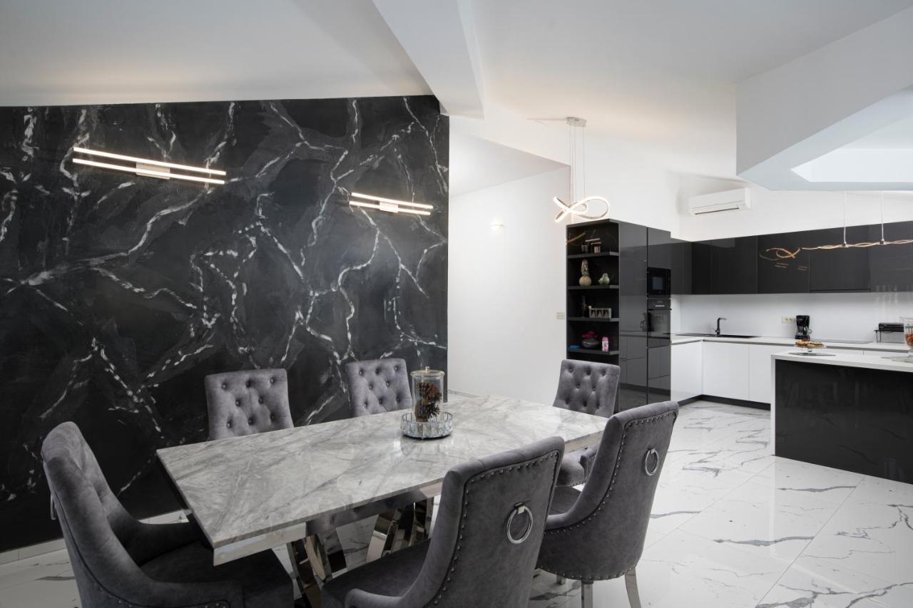 Pjescana Uvala Sea View Apartment Exteriör bild