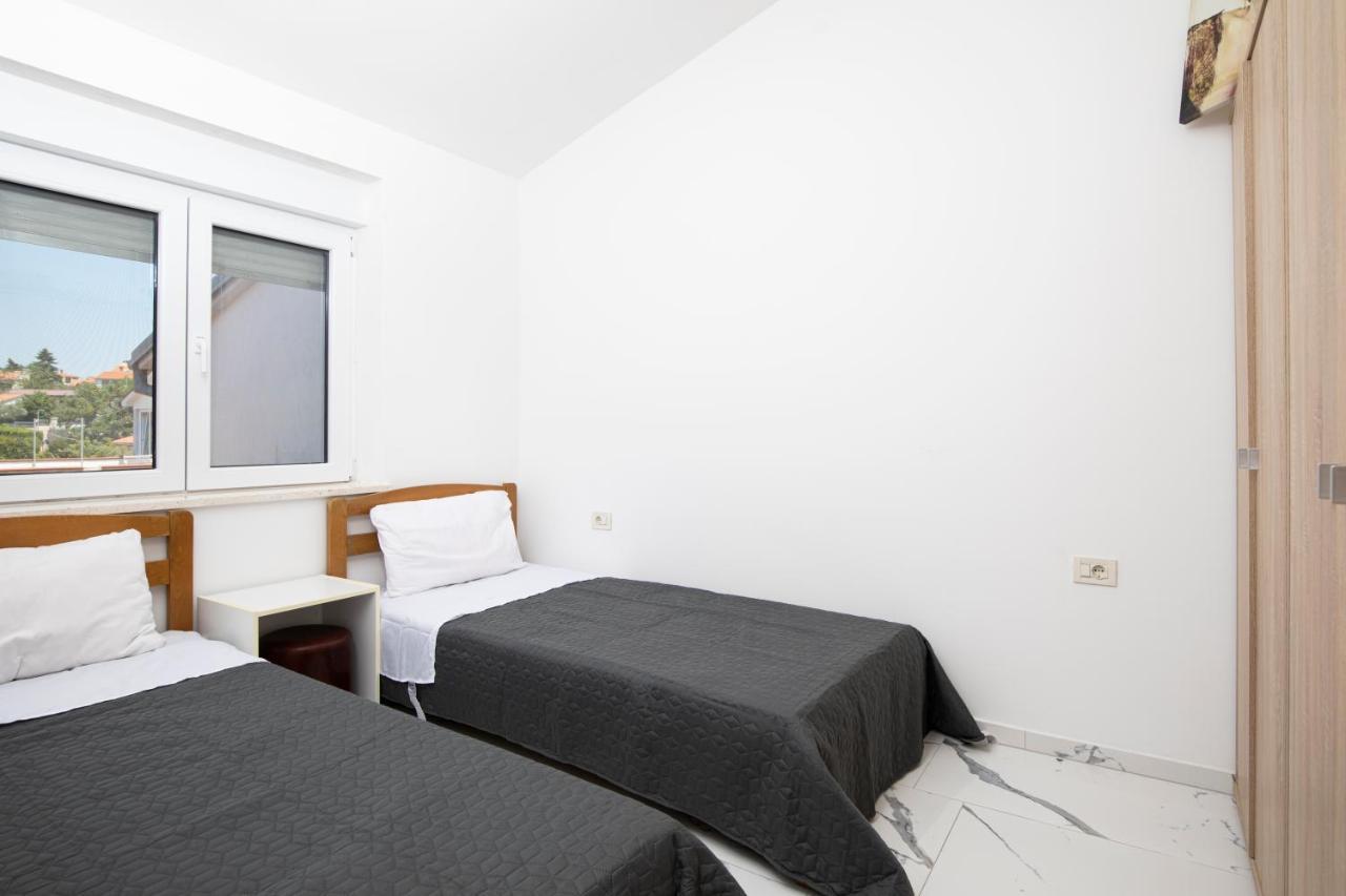 Pjescana Uvala Sea View Apartment Exteriör bild