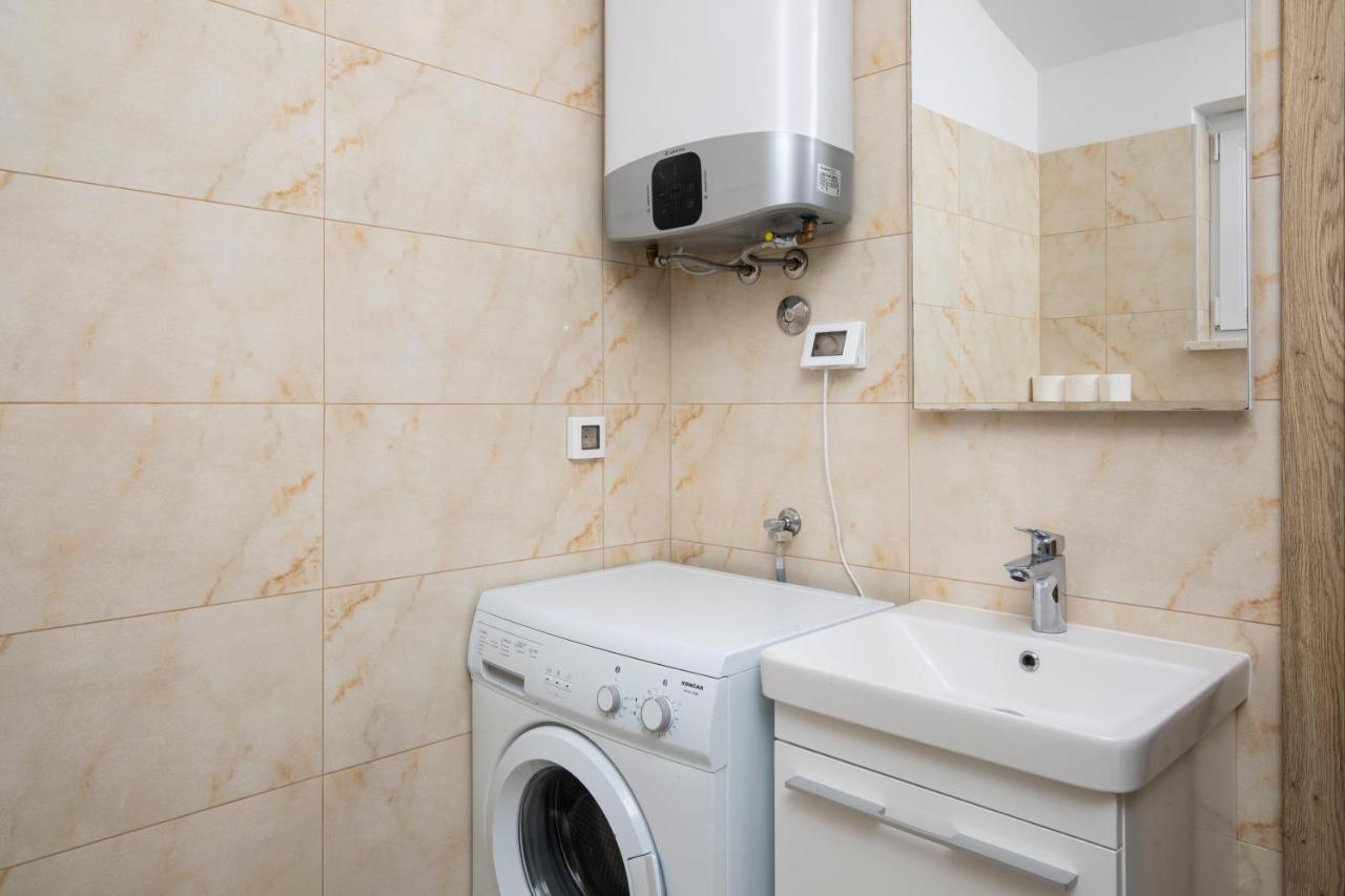 Pjescana Uvala Sea View Apartment Exteriör bild
